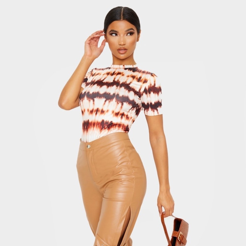 Brown tie dye printed slinky fitted T-shirt